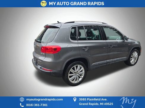 Used 2013 Volkswagen Tiguan S FWD image 8