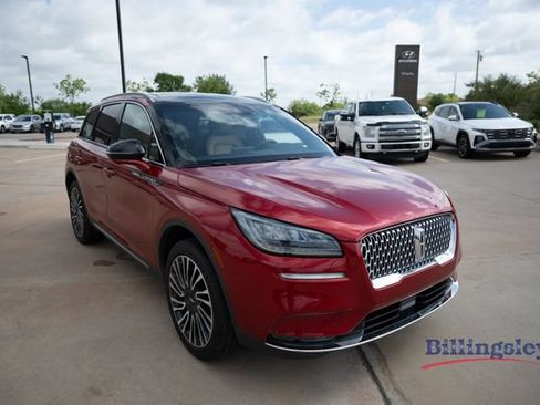 Used 2021 Lincoln Corsair Reserve w/ Equipment Group 201A FWD image 7