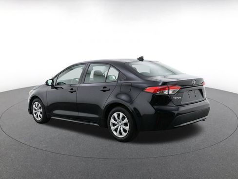 Used 2025 Toyota Corolla LE FWD image 7