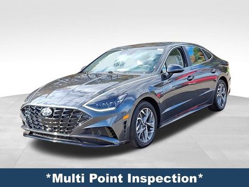 Used 2023 Hyundai Sonata SEL w/ Preferred Accessory Package image 4