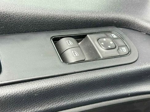 Used 2021 Mercedes-Benz Sprinter 2500 image 14