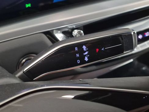 Certified 2024 Cadillac Lyriq Luxury AWD/4WD image 4
