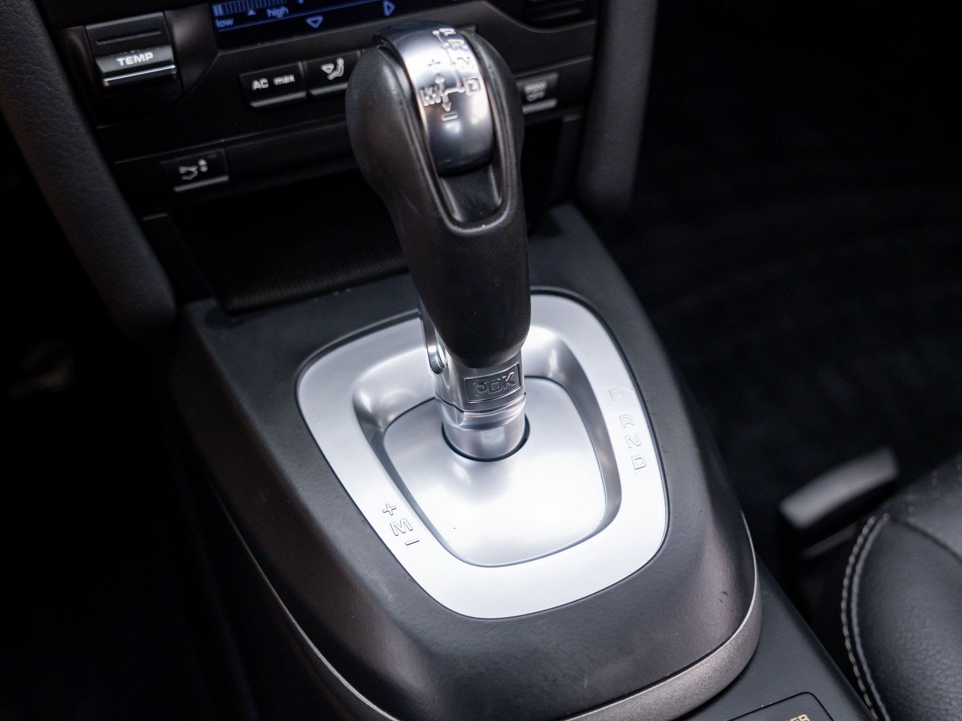Used 2010 Porsche Cayman RWD image 24