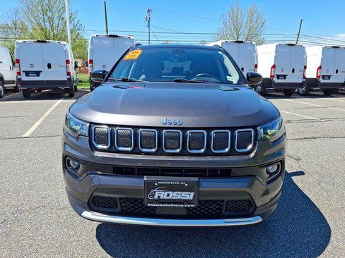 Certified 2022 Jeep Compass Limited AWD/4WD image 2