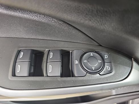 Used 2024 Chevrolet Trax RS w/ Driver Confidence Package FWD image 31
