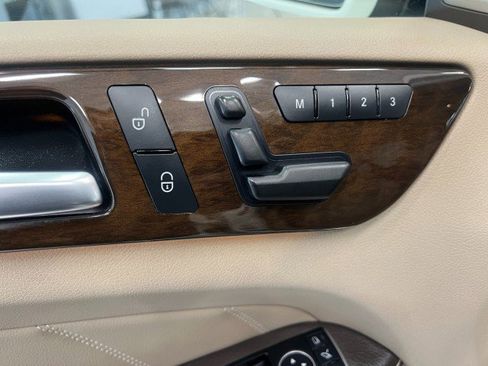 Used 2015 Mercedes-Benz GL 450 4MATIC image 14