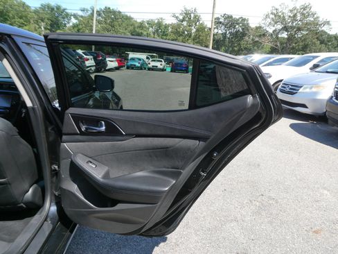 Used 2016 Nissan Maxima SR FWD image 29