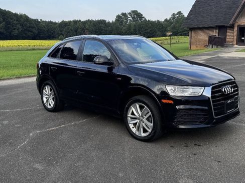 Used 2018 Audi Q3 2.0T Premium AWD/4WD image 2