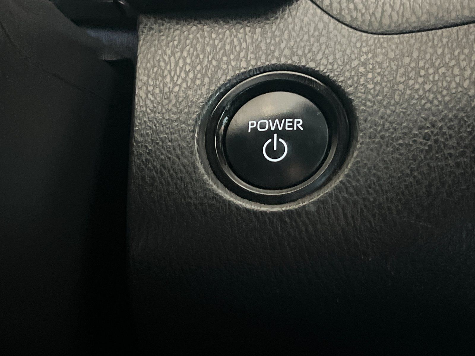 Used 2025 Toyota Camry SE FWD image 21