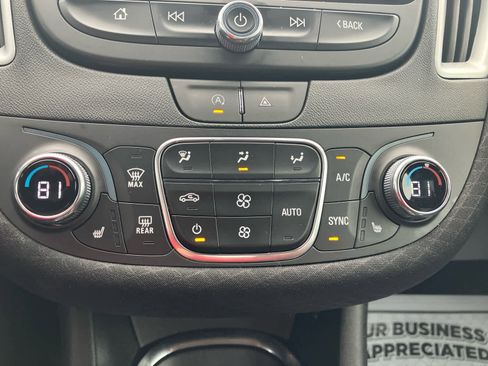 Used 2024 Chevrolet Malibu LT image 25