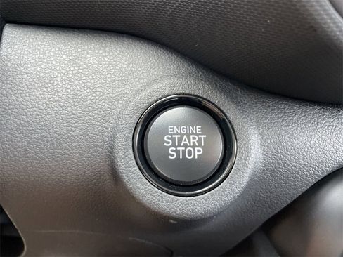 New 2025 Hyundai Venue Limited image 30