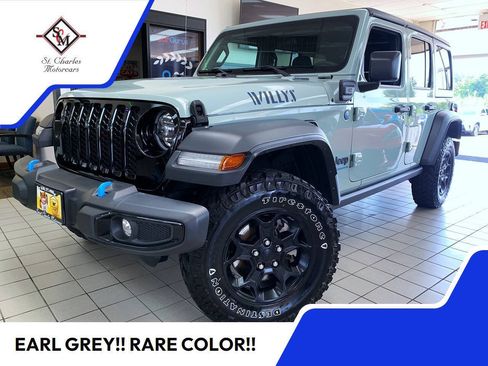 Used 2023 Jeep Wrangler Unlimited w/ Cold Weather Group AWD/4WD image 1