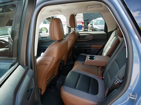 Used 2024 Ford Bronco Sport Outer Banks AWD/4WD image 9
