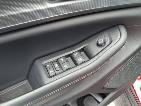 Used 2023 Jeep Grand Cherokee Altitude AWD/4WD image 18
