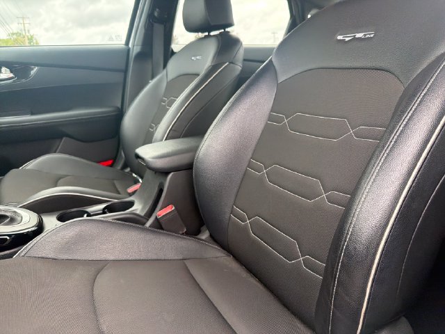Used 2021 Kia Forte GT-Line FWD image 10