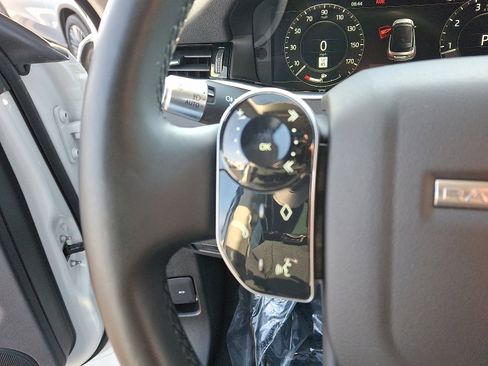 Used 2020 Land Rover Range Rover Evoque SE image 22