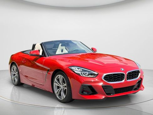 Used 2023 BMW Z4 sDrive30i w/ Premium Package RWD image 3