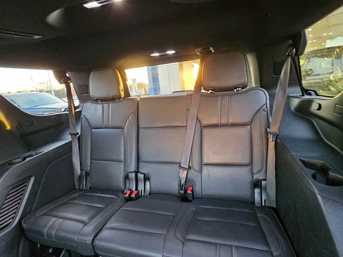 Used 2022 Chevrolet Tahoe RST w/ Luxury Package image 19