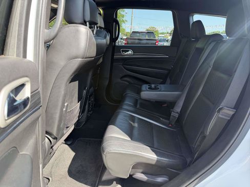 Used 2020 Jeep Grand Cherokee Limited w/ Luxury Group II AWD/4WD image 13