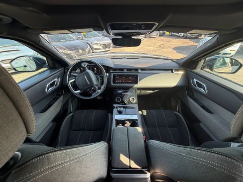 Used 2019 Land Rover Range Rover Velar R-Dynamic SE AWD/4WD image 39