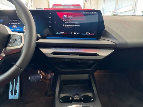 Used 2025 BMW M235i xDrive w/ Premium Package image 23