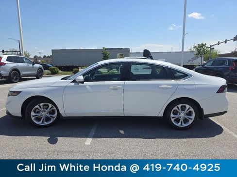 Used 2025 Honda Accord LX image 11