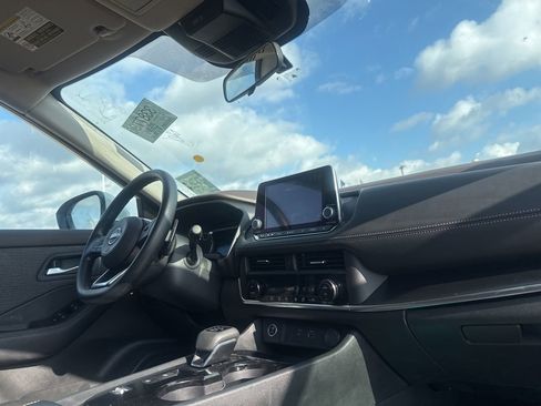 Certified 2023 Nissan Rogue SV FWD image 26