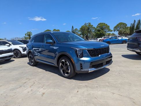 New 2026 Kia Sorento EX AWD/4WD image 2