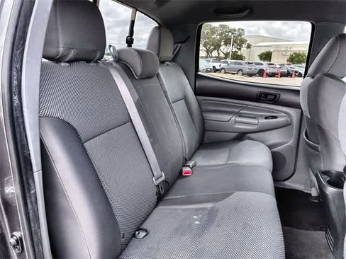 Used 2012 Toyota Tacoma PreRunner image 21