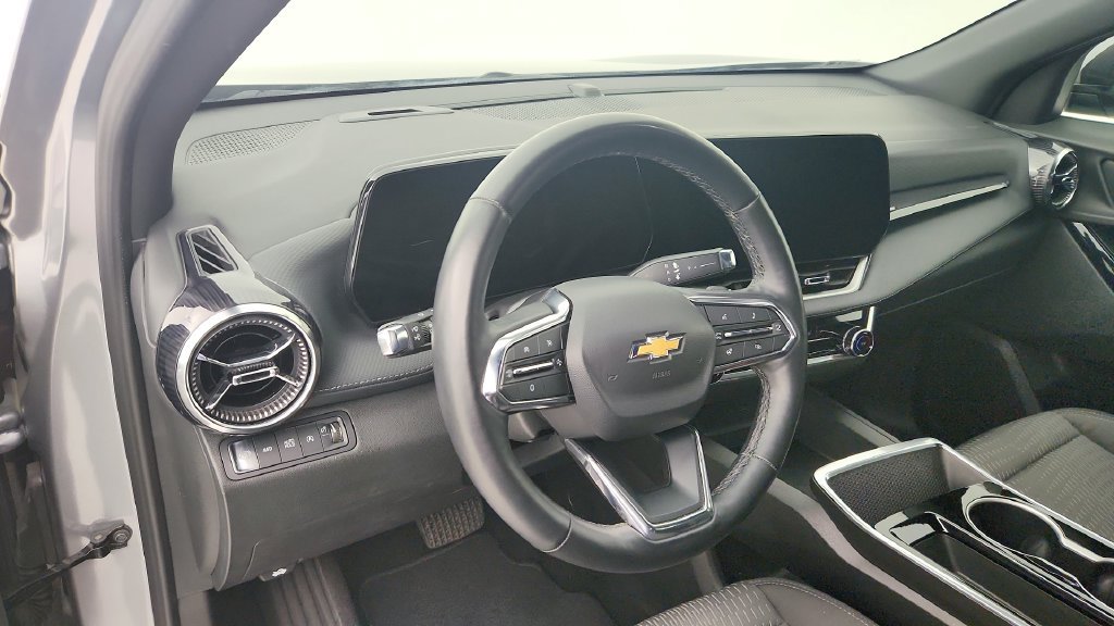 Certified 2025 Chevrolet Equinox LT AWD/4WD image 13