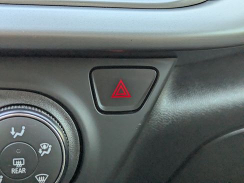 Used 2024 Chevrolet Trax LS image 30