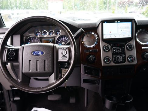 Used 2015 Ford F350 Lariat w/ Camper Package AWD/4WD image 17