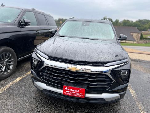 Used 2024 Chevrolet TrailBlazer LT w/ Driver Confidence Package image 7