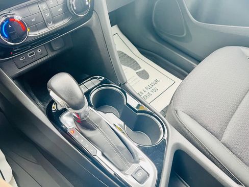 Used 2023 Buick Encore GX Preferred image 24