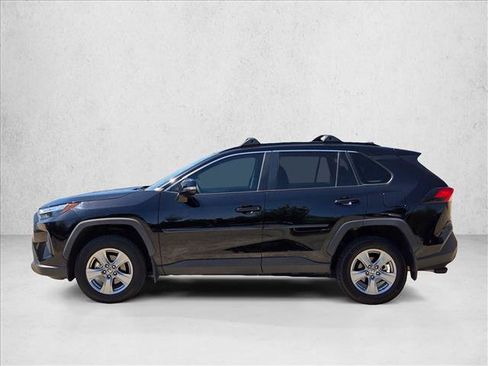 Used 2024 Toyota RAV4 XLE w/ Convenience Package FWD image 8