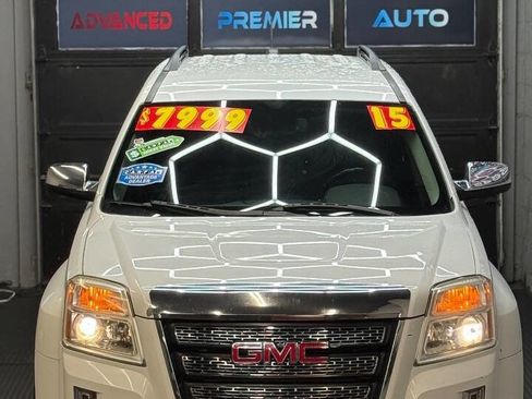 Used 2015 GMC Terrain SLT image 3