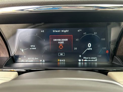 Used 2021 Lincoln Navigator L Reserve w/ Luxury Package image 17