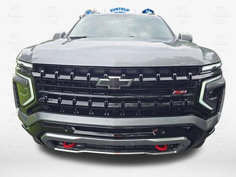 Used 2026 Chevrolet Tahoe Z71 AWD/4WD image 2