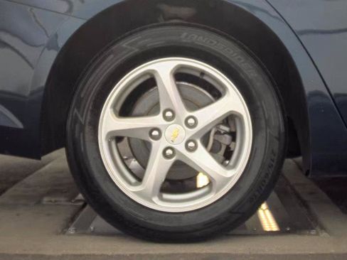 Used 2016 Chevrolet Malibu LS FWD image 7