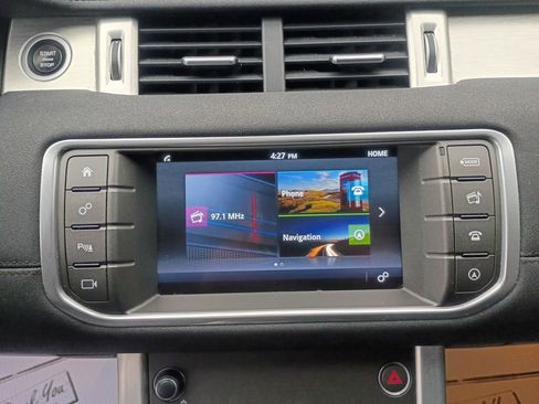 Used 2017 Land Rover Range Rover Evoque SE image 19