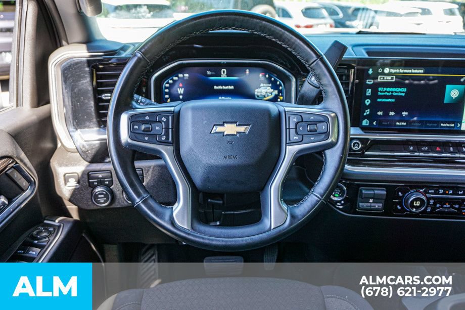 Used 2025 Chevrolet Silverado 2500 LT w/ Convenience Package AWD/4WD image 27