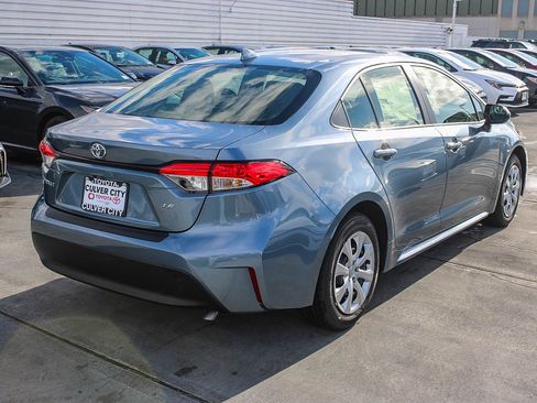 New 2026 Toyota Corolla LE FWD image 9