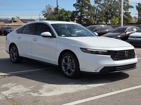 Used 2024 Honda Accord EX image 3