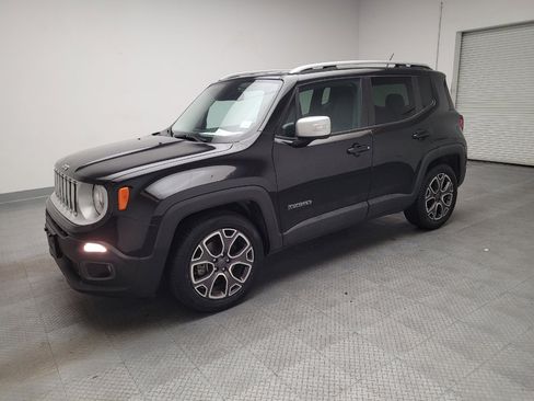 Used 2016 Jeep Renegade Limited image 2