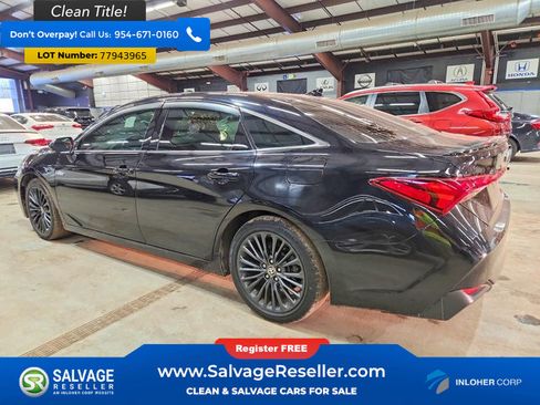 Used 2021 Toyota Avalon XSE w/ Carpet Mat Package (TMS) image 3