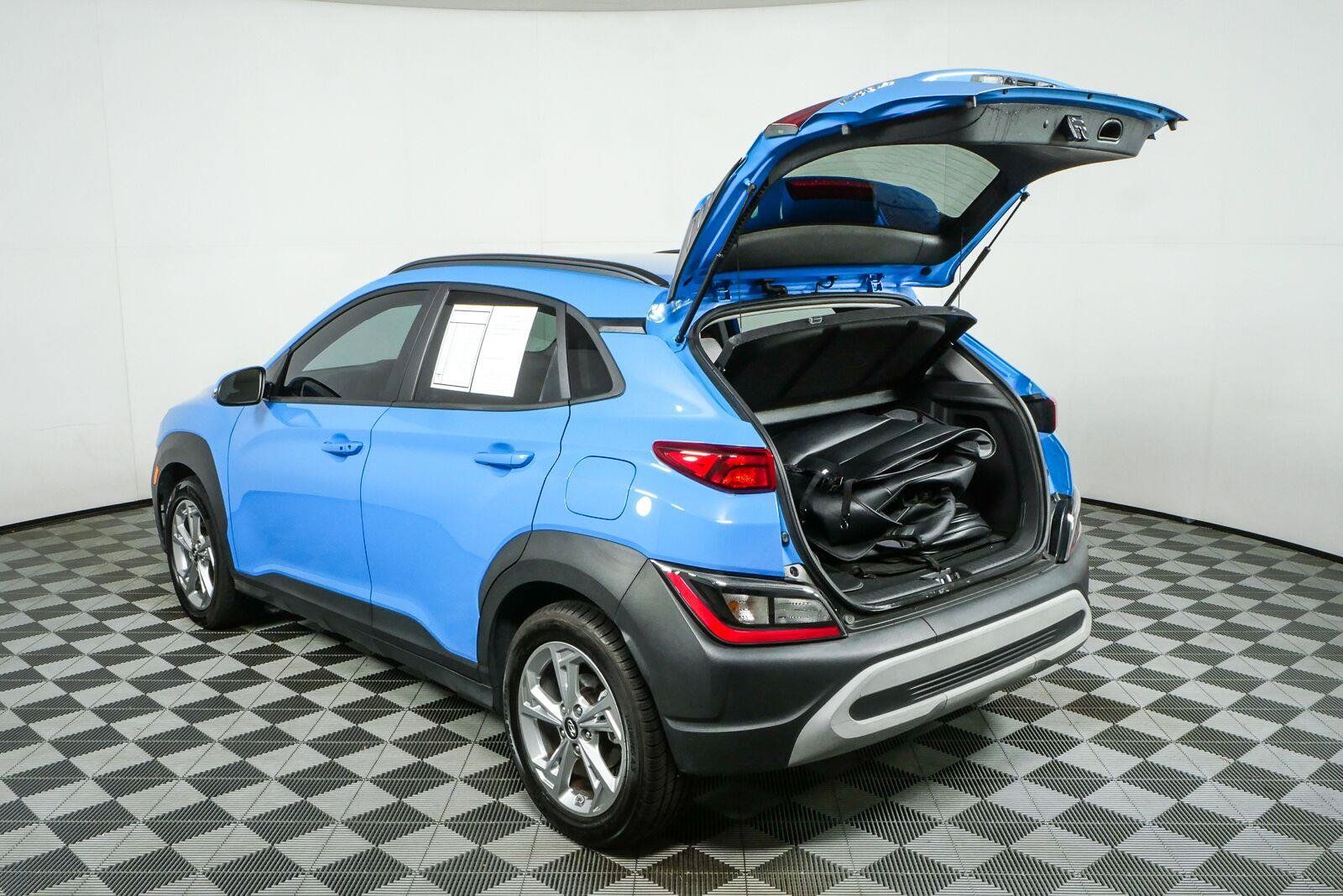 Used 2022 Hyundai Kona SEL FWD image 29