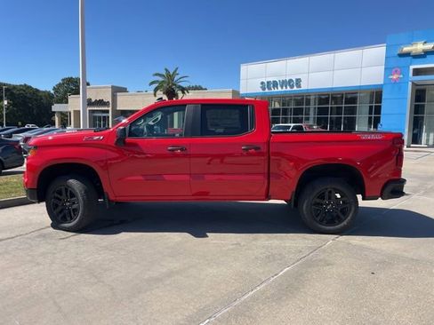 New 2026 Chevrolet Silverado 1500 Custom Trail Boss w/ Turbomax Blackout Package AWD/4WD image 4