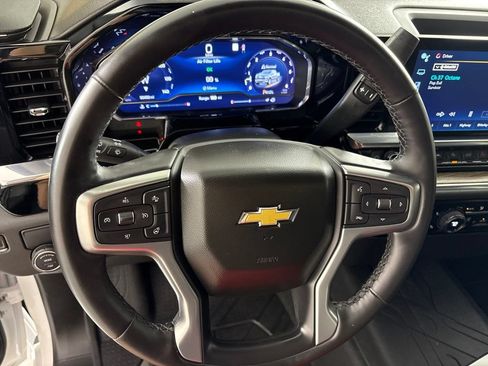 Used 2023 Chevrolet Silverado 1500 LT RWD image 31