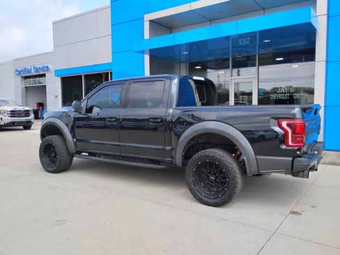Used 2019 Ford F150 Raptor w/ Equipment Group 802A Luxury AWD/4WD image 10