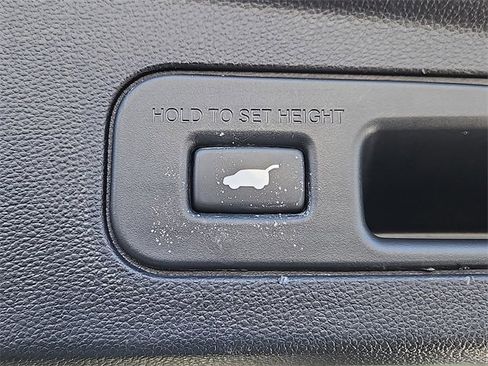 Used 2023 Acura MDX A-Spec image 24